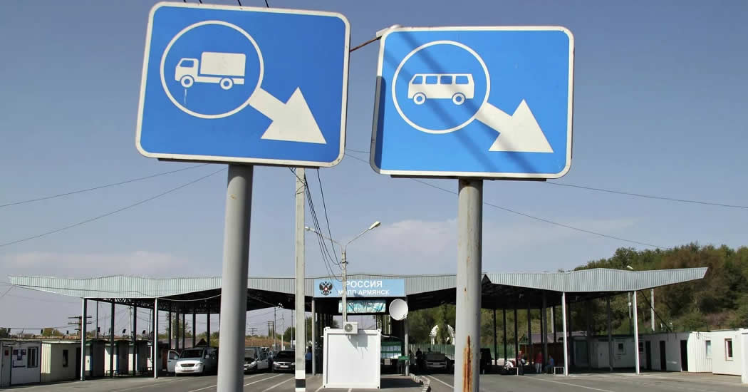 ФСБ упростила порядок выезда транспорта по сухопутному коридору на севере Крыма