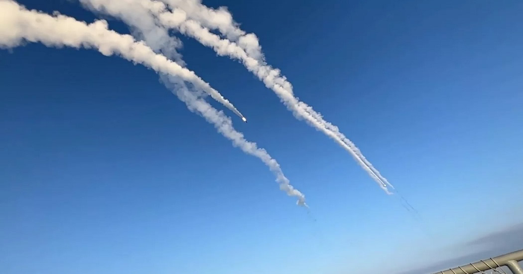 ВС России нанесли ракетный удар по аэродрому в Киевской области