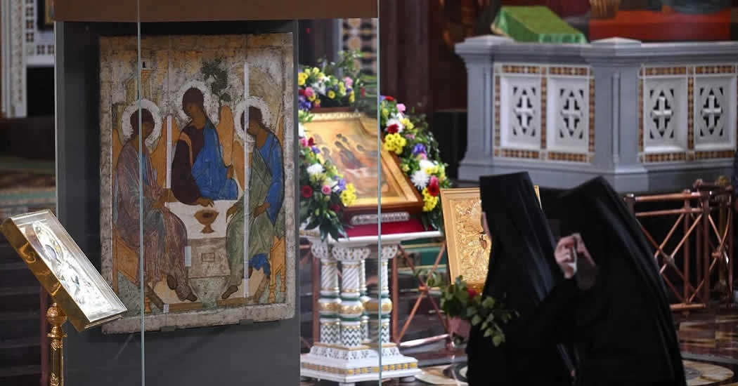 Икону "Троица" передали в пользование РПЦ на 49 лет