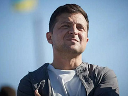 Зеленский пообещал парад по окончанию победоносной войны в Донбассе